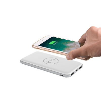 Cieńszy korpus 5W 14,2mm bezprzewodowy power bank do ładowania